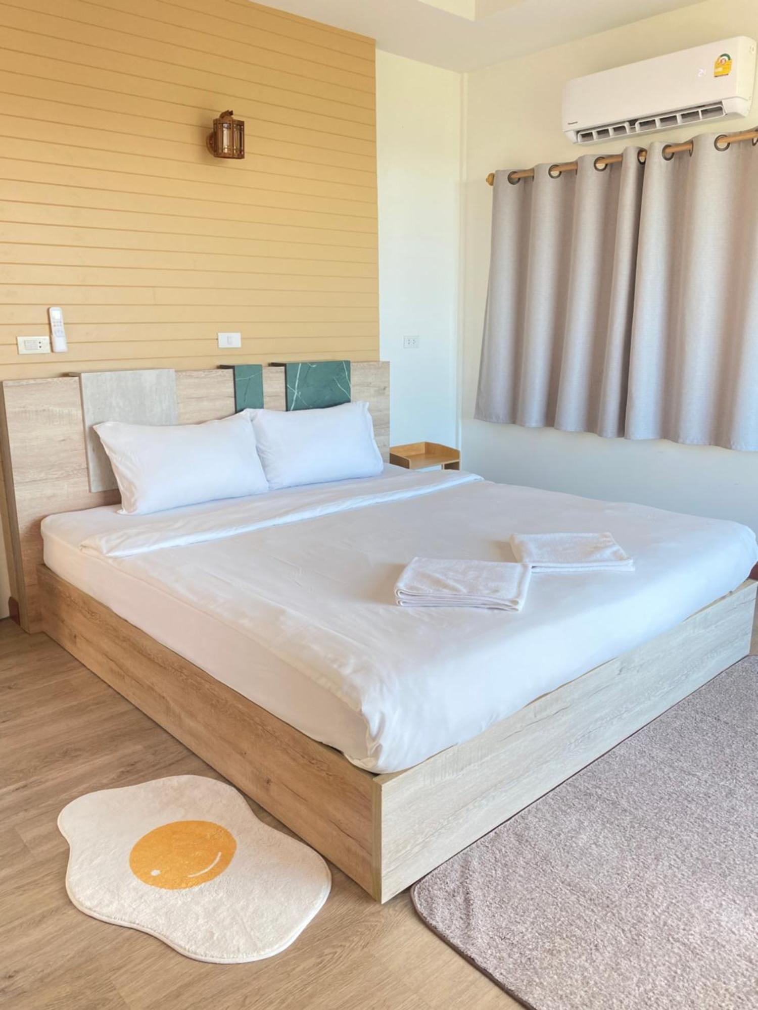 The Moon Camp Khanom Ban Plau Exterior foto